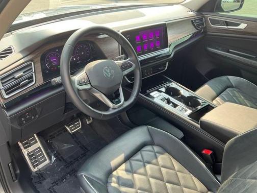 2024 Volkswagen Atlas 2.0T SEL Premium R-Line