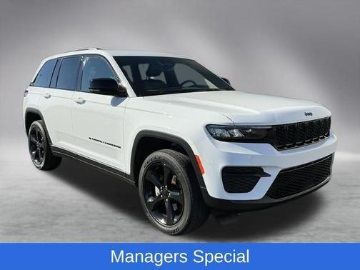 2022 Jeep Grand Cherokee Altitude