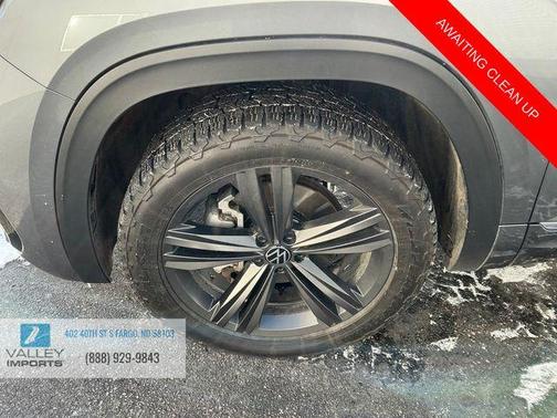 2021 Volkswagen Atlas 3.6 V6 SE w/ Technology R-Line