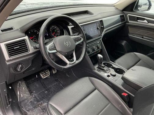 2021 Volkswagen Atlas 3.6 V6 SE w/ Technology R-Line