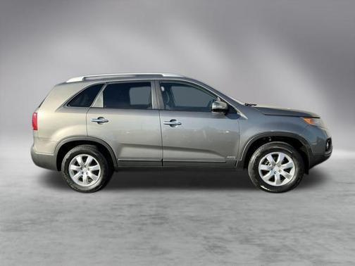 2011 Kia Sorento LX