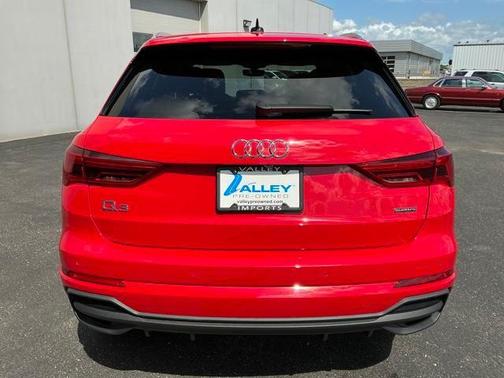 2023 Audi Q3 45 S line Premium