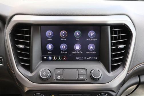 2023 GMC Acadia AT4