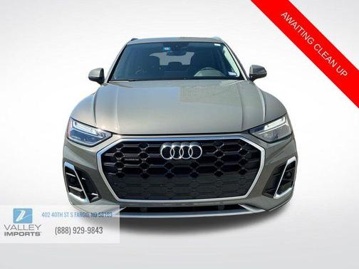 Chronos Gray Metallic 2023 Audi Q5 45 S line Premium Plus