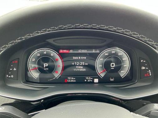 2025 Audi Q7 55 Premium Plus