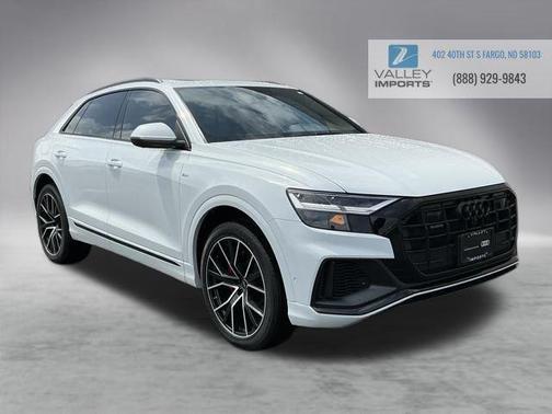 2022 Audi Q8 55 Premium Plus