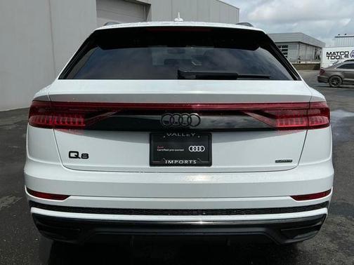 2022 Audi Q8 55 Premium Plus