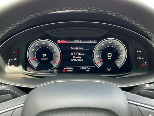 2022 Audi Q8 55 Premium Plus