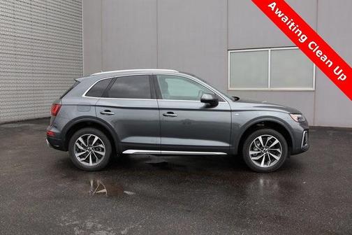 2024 Audi Q5 45 S line quattro Premium
