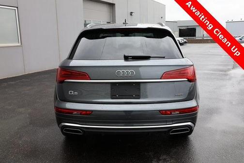2024 Audi Q5 45 S line quattro Premium