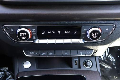 2024 Audi Q5 45 S line quattro Premium