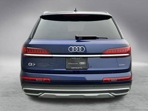 2022 Audi Q7 55 Premium Plus