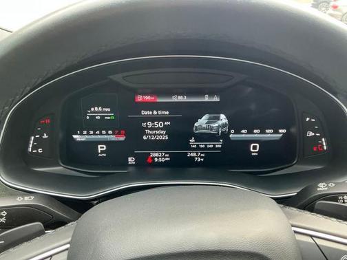 2022 Audi Q7 55 Premium Plus