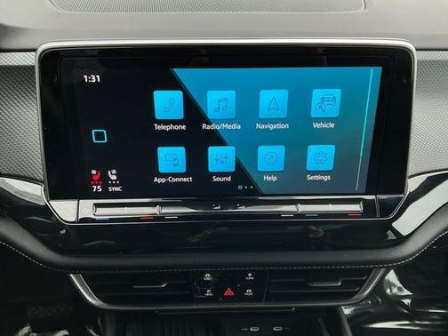 2025 Volkswagen Atlas Cross Sport 2.0T SEL