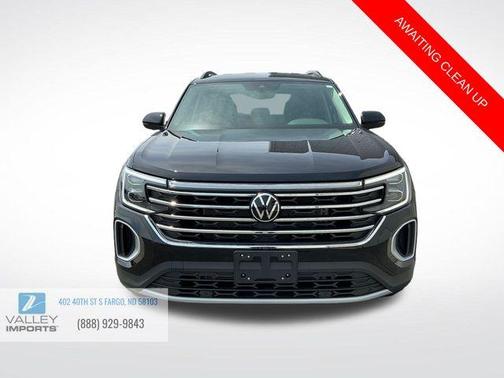 Deep Black Pearl Effect 2025 Volkswagen Atlas 2.0T SE