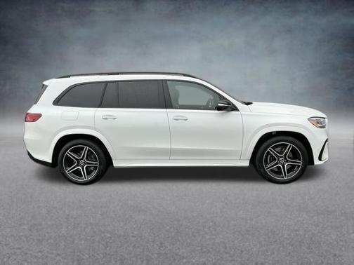 2026 Mercedes-Benz GLS 450 4MATIC