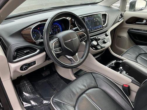 2022 Chrysler Pacifica Limited