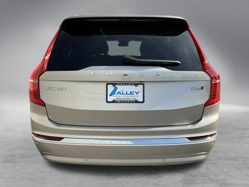 2025 Volvo XC90 B6 Ultra