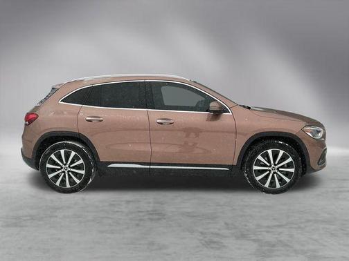 2022 Mercedes-Benz GLA 250 Base 4MATIC