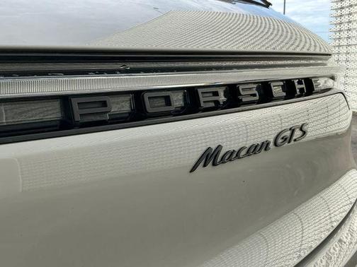 Chalk 2024 Porsche Macan GTS