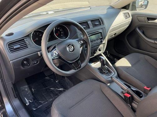 2015 Volkswagen Jetta 2.0L S