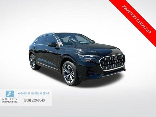 Mythos Black Metallic 2024 Audi Q8 55 Premium