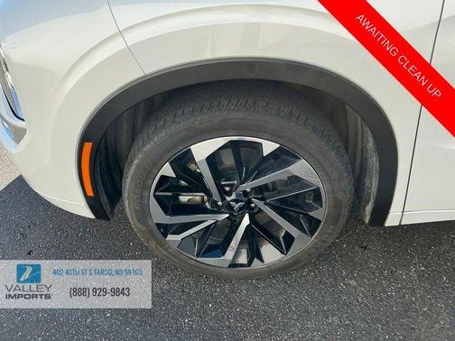 2023 Mitsubishi Outlander PHEV SEL