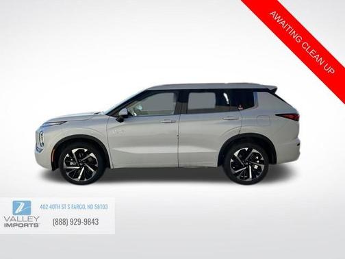 2023 Mitsubishi Outlander PHEV SEL