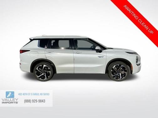 2023 Mitsubishi Outlander PHEV SEL