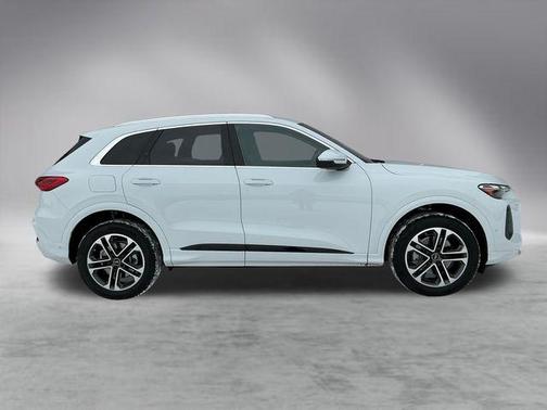 2025 Audi Q5 2.0T quattro Premium