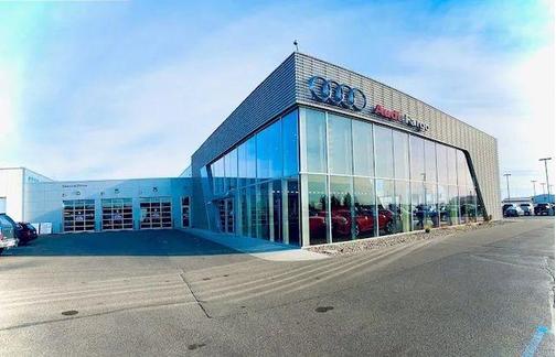 2022 Audi Q3 45 S line Premium