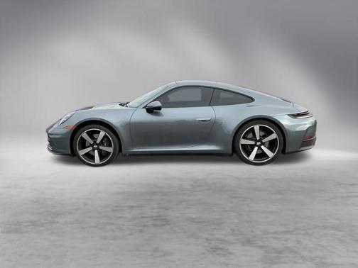 2025 Porsche 911 Carrera