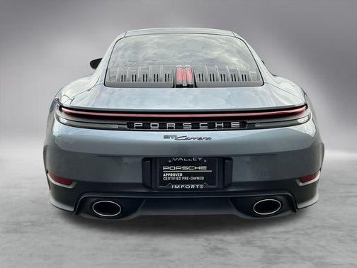 2025 Porsche 911 Carrera