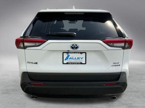 Ice 2024 Toyota RAV4 Hybrid XLE
