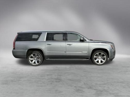 2018 Cadillac Escalade ESV Luxury
