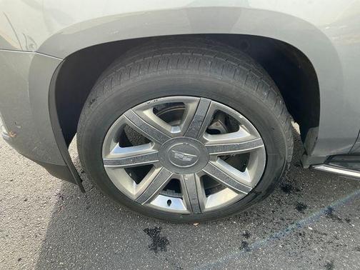 2018 Cadillac Escalade ESV Luxury