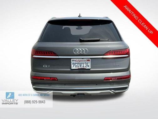 Samurai Gray Metallic 2023 Audi Q7 55 Premium Plus