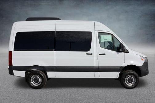2025 Mercedes-Benz Sprinter 2500 144 WB Standard Roof Passenger