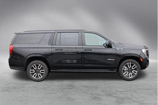 2021 GMC Yukon XL AT4