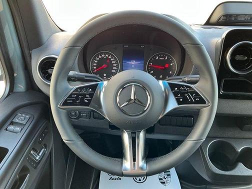 2026 Mercedes-Benz Sprinter 2500 170 WB High Roof Extended Cargo