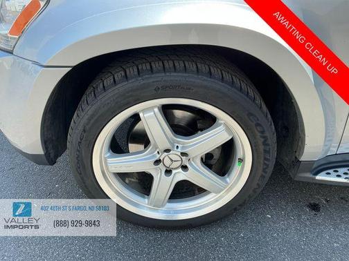 Silver 2009 Mercedes-Benz GL-Class GL 550 4MATIC