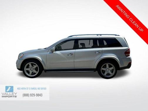 Silver 2009 Mercedes-Benz GL-Class GL 550 4MATIC