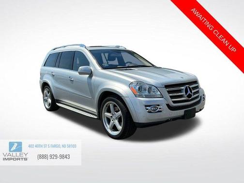Silver 2009 Mercedes-Benz GL-Class GL 550 4MATIC