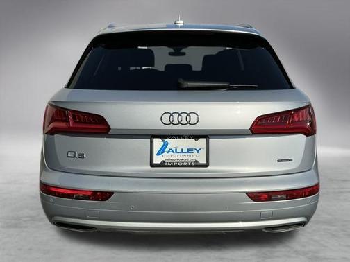 2020 Audi Q5 40 Premium Plus