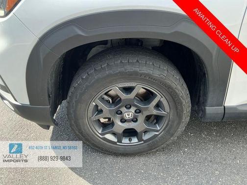 White 2023 Honda Pilot TrailSport
