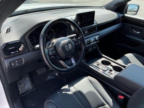 White 2023 Honda Pilot TrailSport