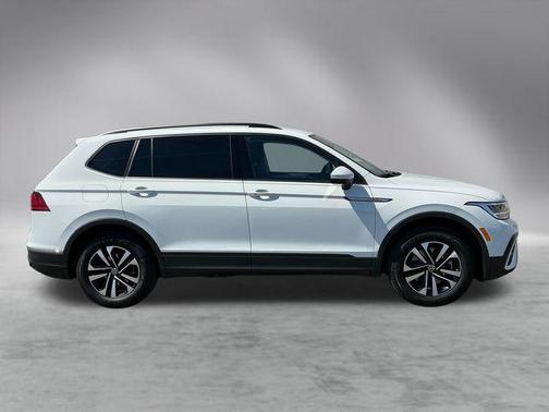 Pure White 2024 Volkswagen Tiguan 2.0T S