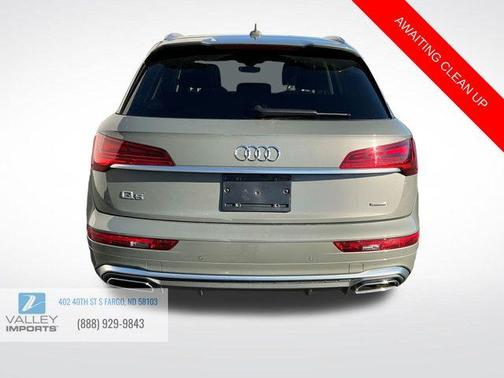 2023 Audi Q5 45 S line quattro Premium