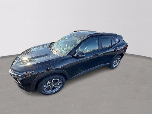 Mosaic Black Metallic 2026 Chevrolet Trax LT