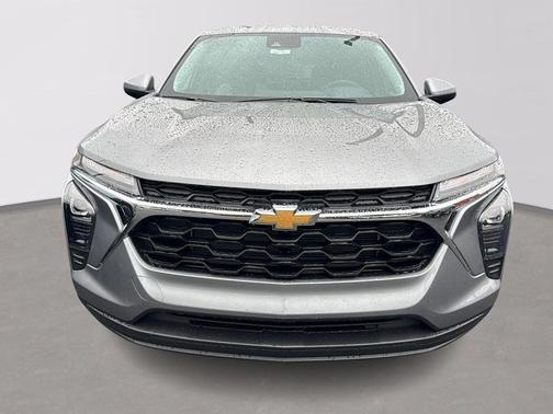 Sterling Gray Metallic 2026 Chevrolet Trax LS